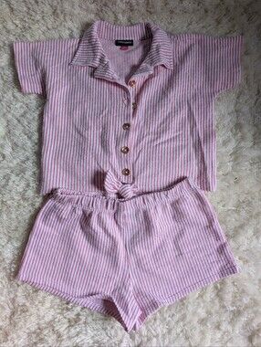 EUC Vince Camuto Girls 6X Pink and White Striped Two-Piece Set